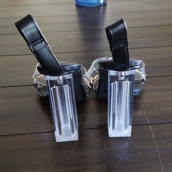 Cape Robbin Diamond Link High Heels - Picture 4 of 5